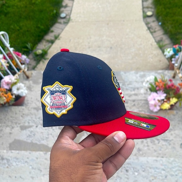 Milwaukee Brewers New Era MLB July 4th Workout Low Profile 59FIFTY Fitted Hat - Picture 2 of 5